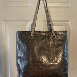Michael Kors MK Mirror Metallic silver Bronze logo large tote tan leather straps